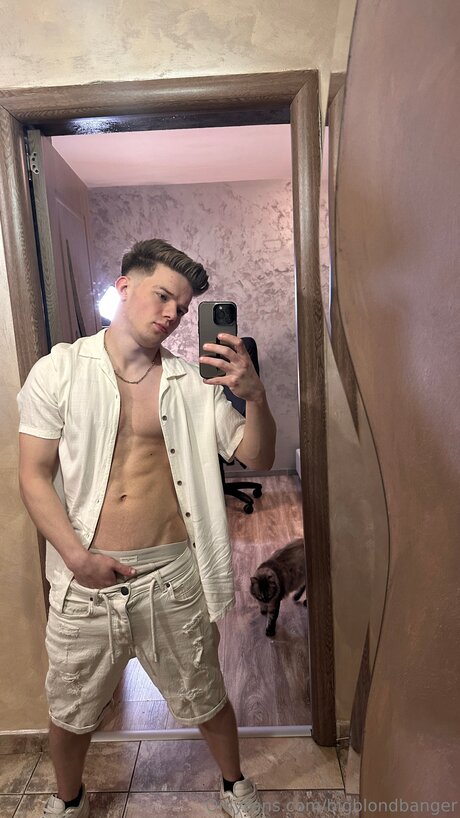 Bigblondbanger pornstar pretty archive