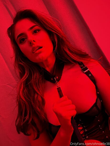 Ohnoelle38 pornstar sexy pictures