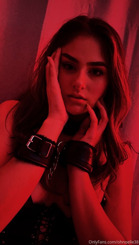 Ohnoelle38 free pornstar image