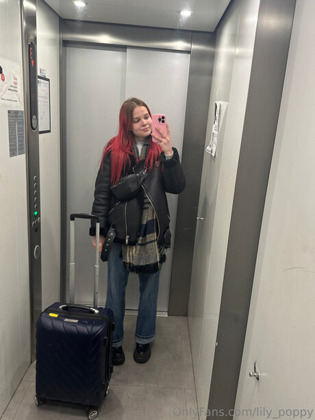 Lily Poppy adult star galleries