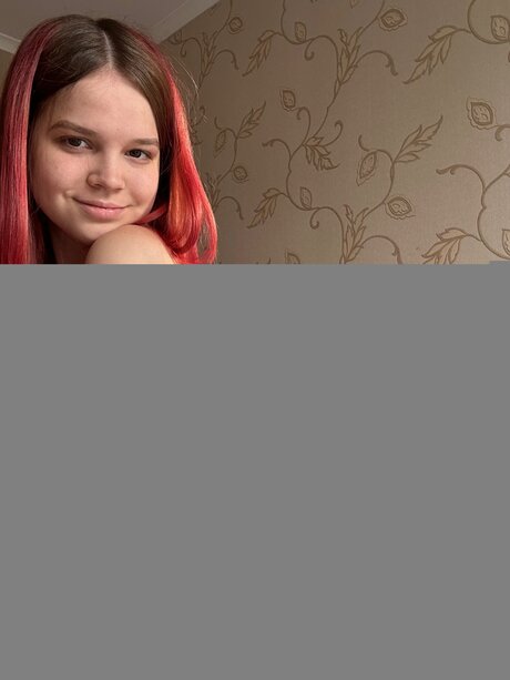 Lily Poppy model xxx image