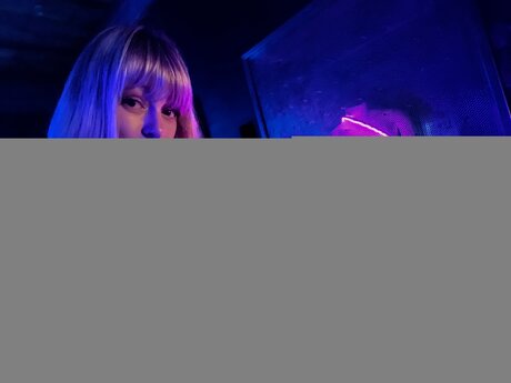 Ashley Milk hd actress pics