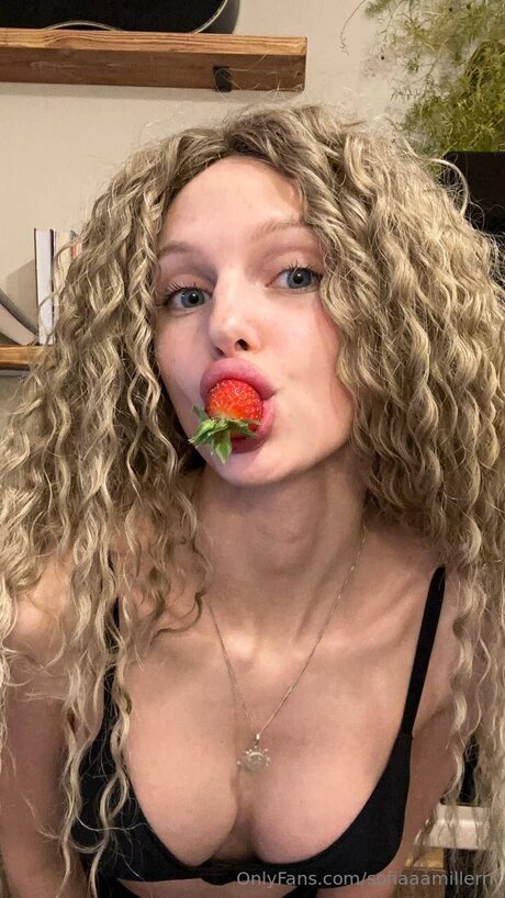 Sofiaaamillerrr star erotic photo