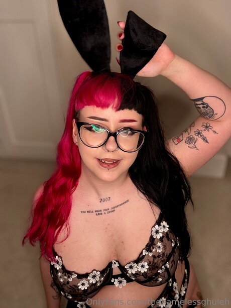 Thenamelessghuleh pornstar naked picture