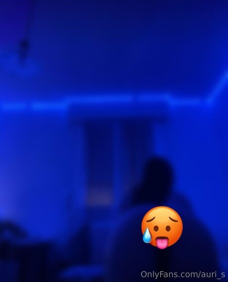 Auri S exclusive star photo