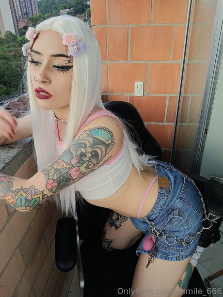 Camile 666 adult model pictures