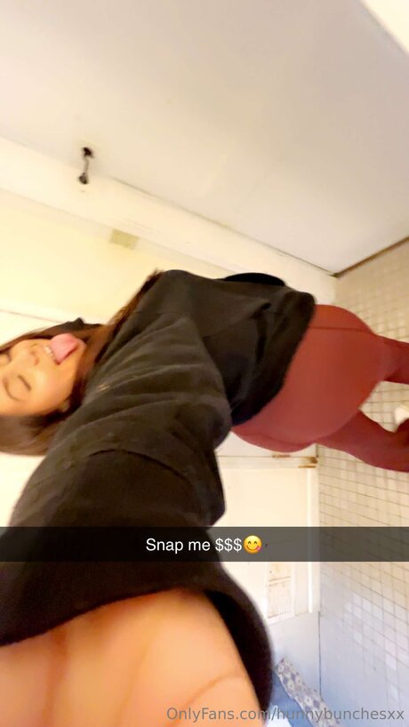 Hunnybunchesxx sexy actress photo