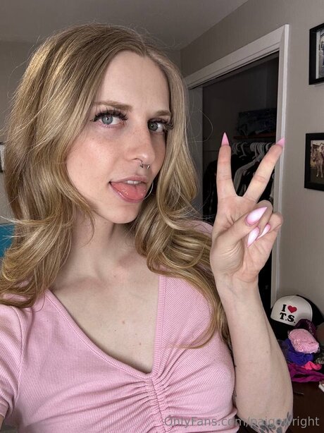 Paigewright sex model galleries