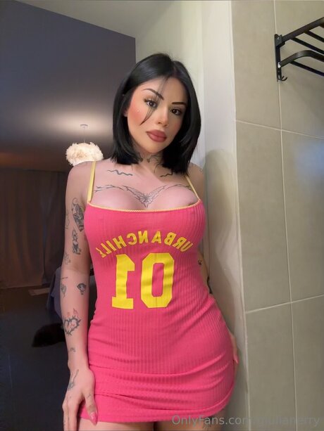 Giulianerry star erotic archive