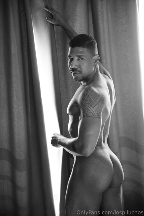 Lospiluchos star hot pictures