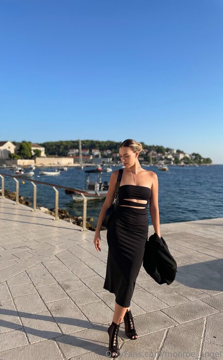 Lensadriana model exclusive images