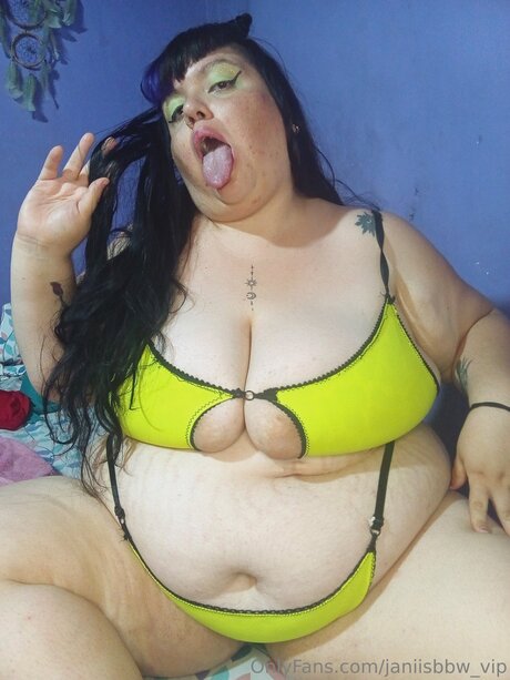 Janiisbbw Vip porn star images
