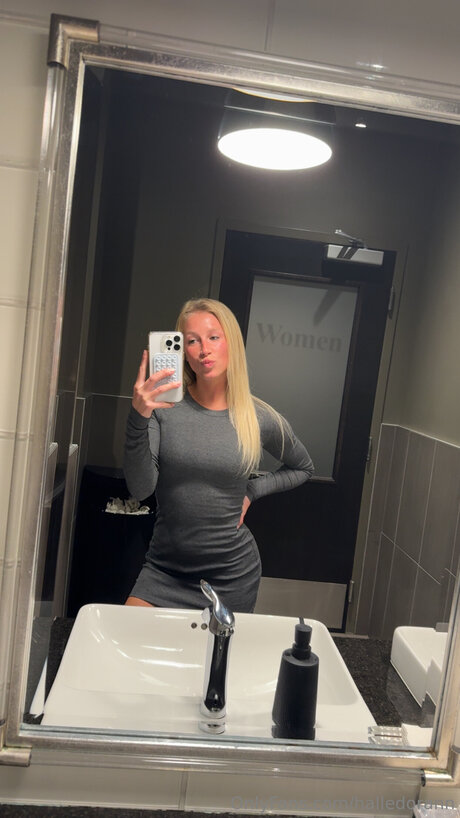 Halledorann naked model galleries