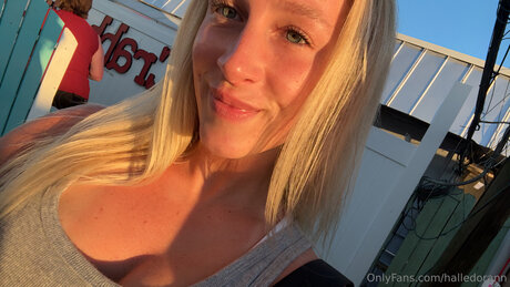 Halledorann model high quality img