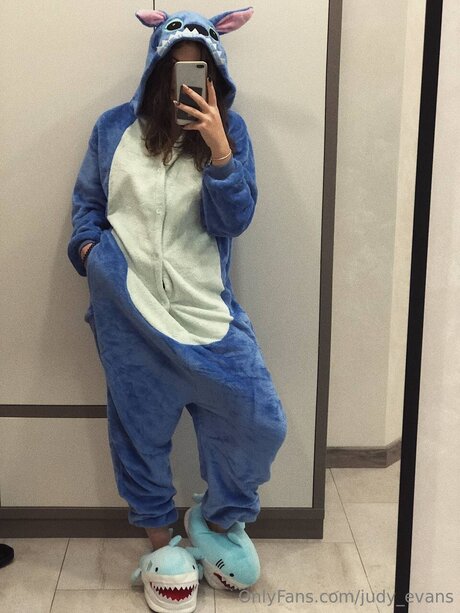 Judy Evans hd pornstar image