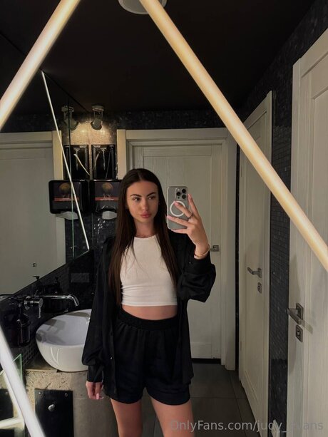 Judy Evans star nice images