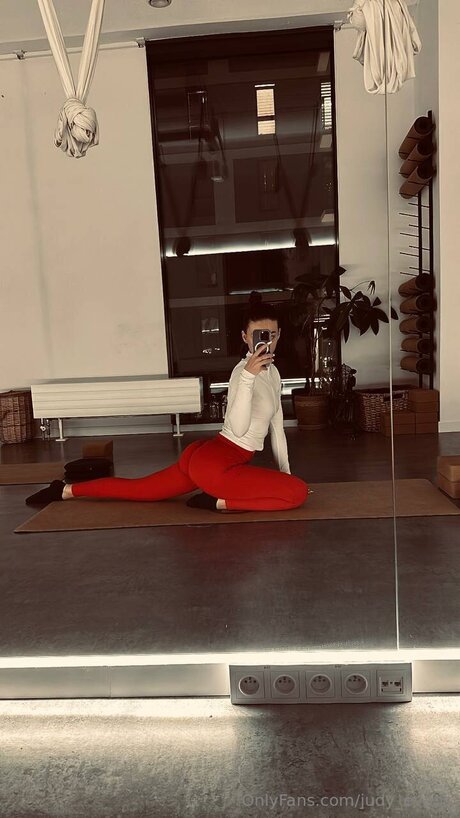 Judy Evans model exclusive picture