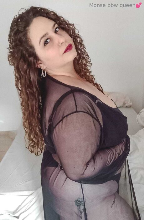 Monsebbwqueen model beautiful pic