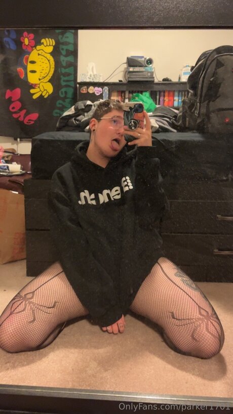 Parker1701 pornstar naked picture