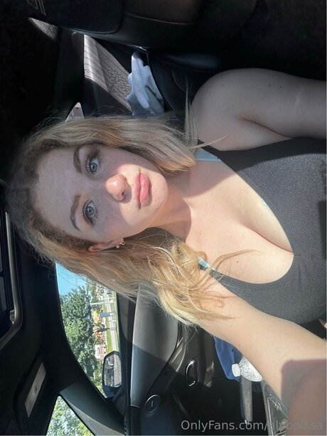 Alybolssa sexy model img