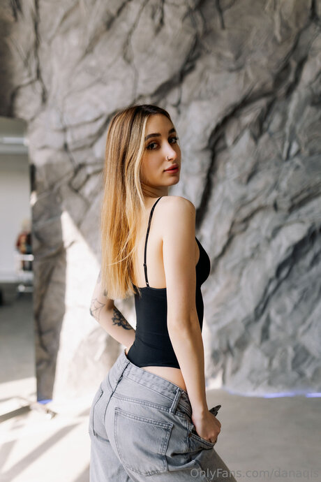 Danaqis best model galleries