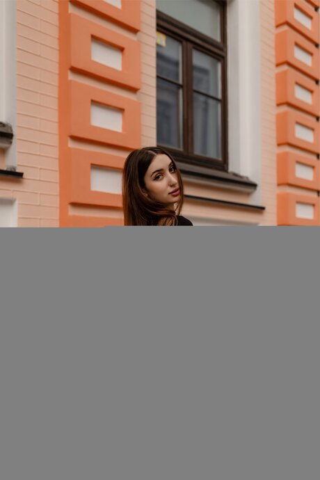 Danaqis model adult pic