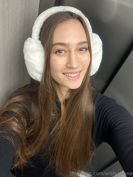 Wishudiana erotic star photo