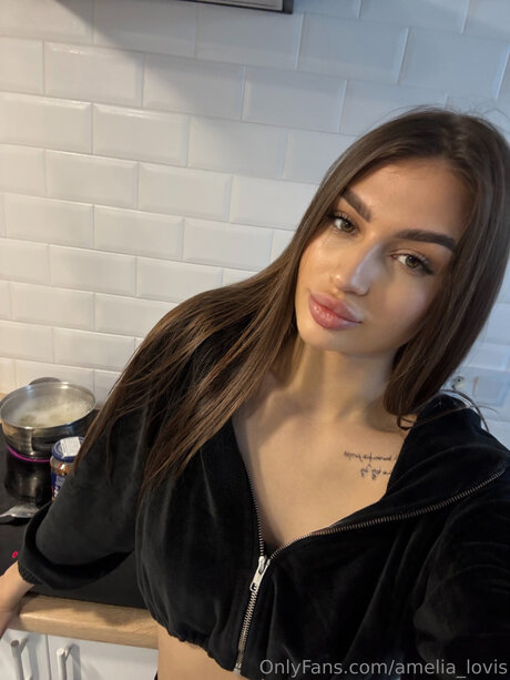 Amelia Lovis pornstar nudes image