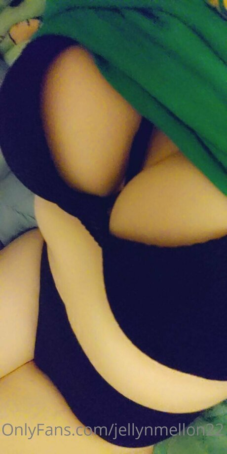 Jellynmellon22 star xxx gallery