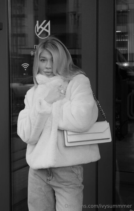 Ivysummmer hot model photo