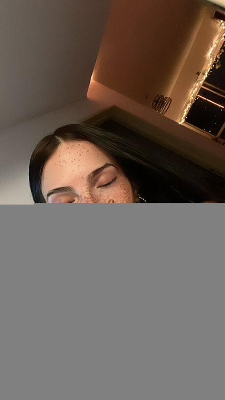 Lulaluvip erotic actress image