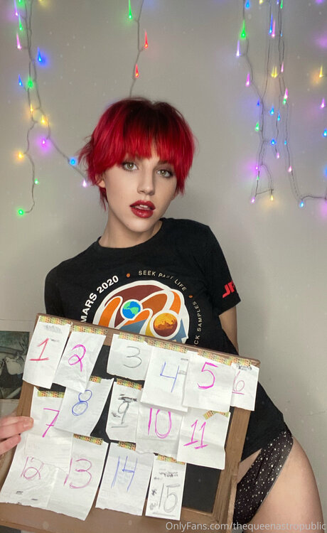 Thequeenastropublic best star pic