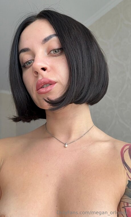 Meganhot Orlowskii model porn image
