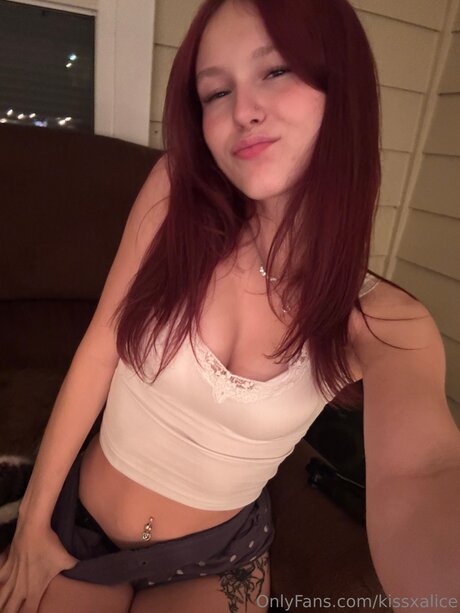 Kissxalice hd model img