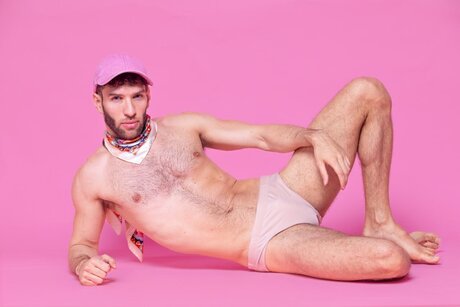 Gordon Sam star sexy pic