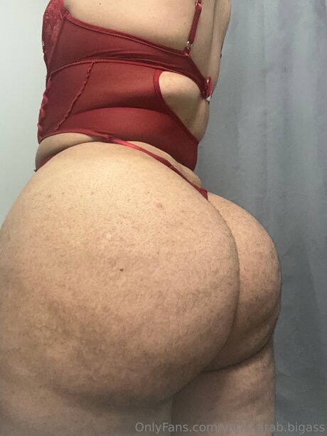 Yanis Arab Bigass pretty pornstar pics