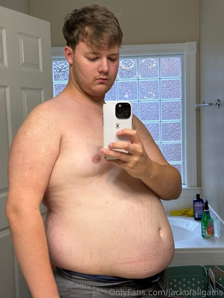 Jackofallgains nude model pic