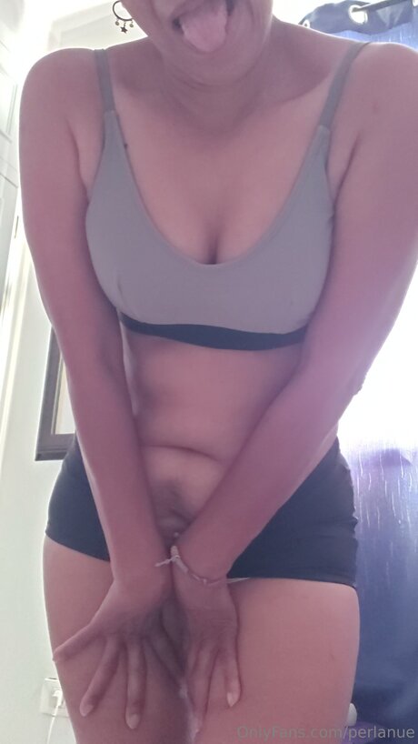 Perlanue model pornographic gallery