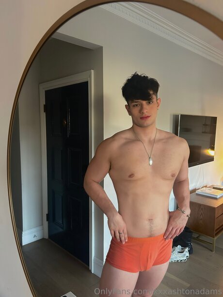 Ashtonadamsx naked model pictures