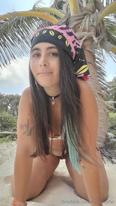 Latinabarbytiktok pornstar top picture