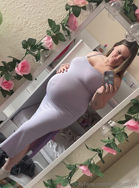 Hollibaby69 naked model pictures