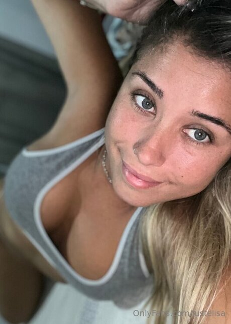 Justelisa model naked img