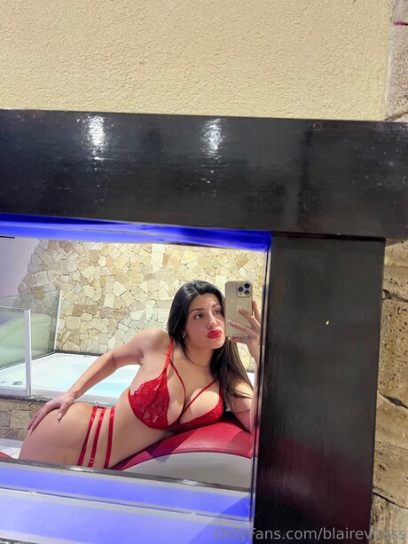 Blairevanss adult model photo