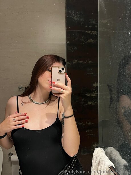 Lunavelvetx0 star nudes picture