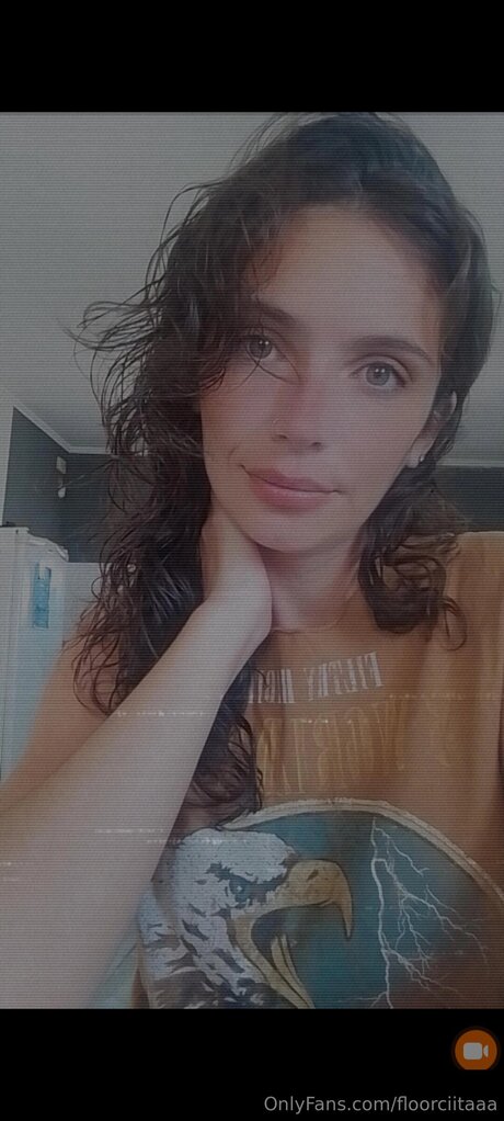 Floorciitaaa pornstar naked picture