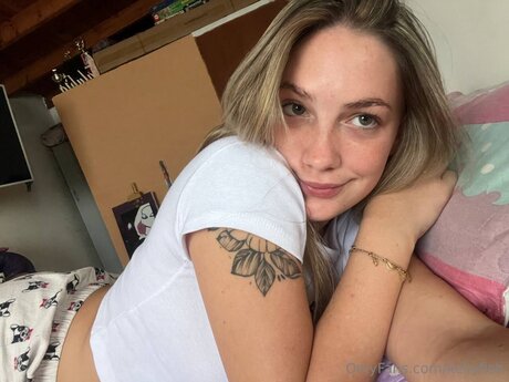 Kellyfish sex model img