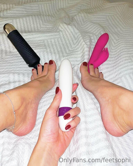 Feetsophi free pornstar photos