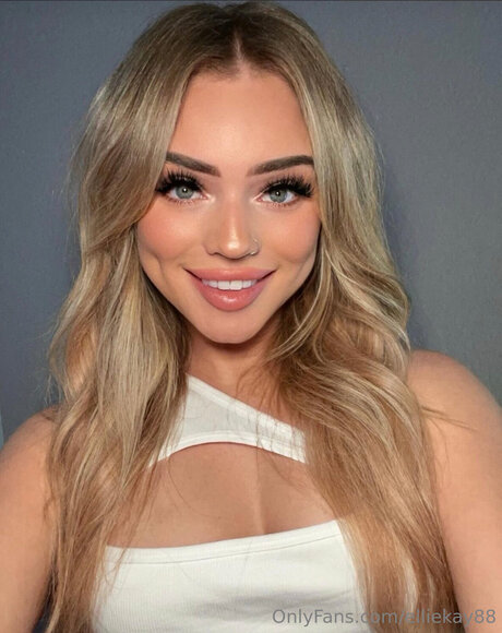 Xo Ellie model pornographic galleries