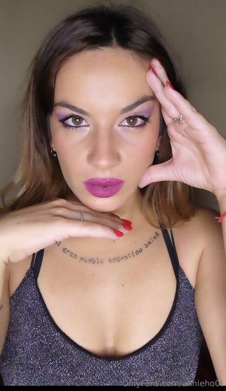 Annieho0t best star pic