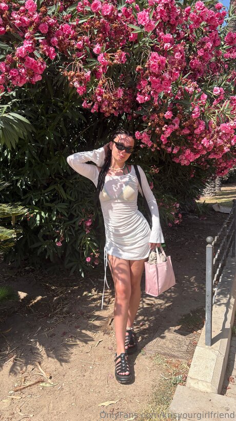 Krisyourgirlfriend model pornographic photos